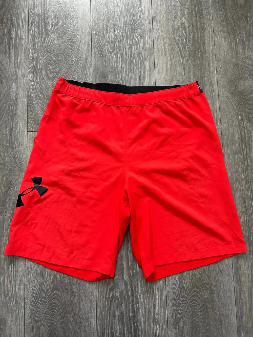 Under Armour Men’s Loose Fit Athleticwear Shorts Size Medium